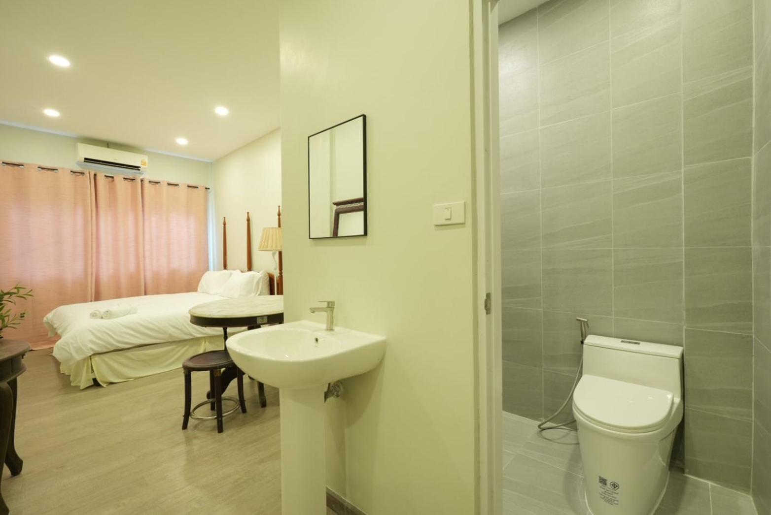 Hidden Dragon X Yaowarat Road Apartman Bangkok Kültér fotó